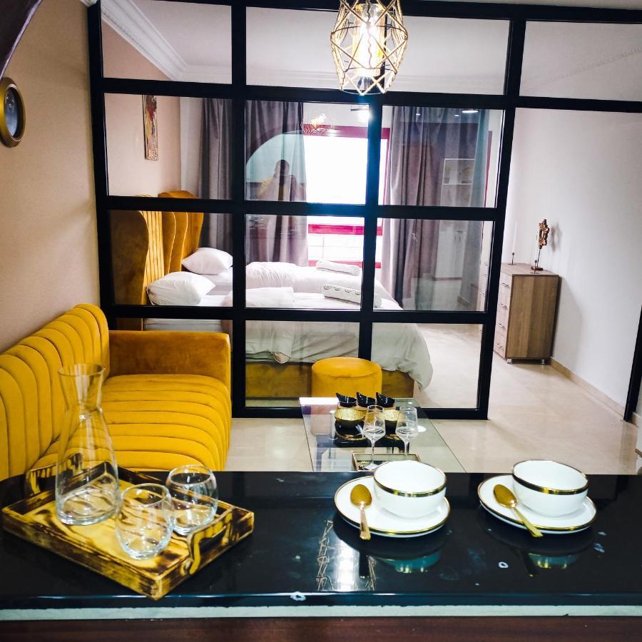 Nouveau Appartement Au Plein Centre Ville En Face Hilton Tanger Luaran gambar