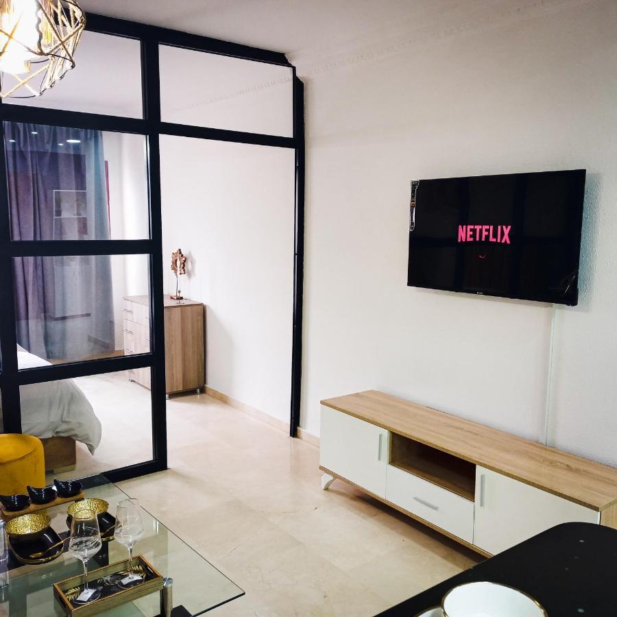 Nouveau Appartement Au Plein Centre Ville En Face Hilton Tanger Luaran gambar